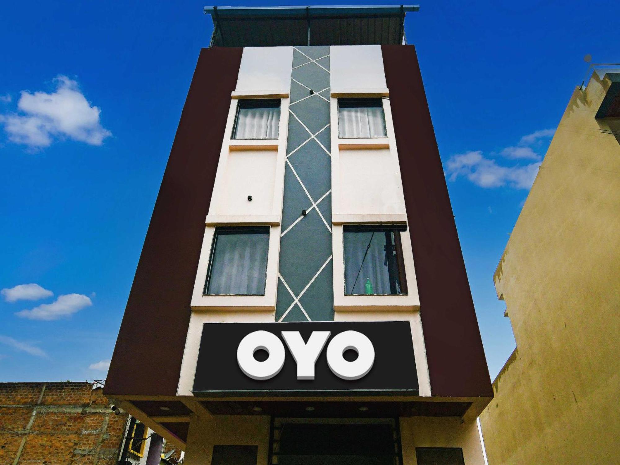 Oyo Flagship Hotel Blue Tick Indore Exterior photo